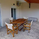 Lägenhetshotell Kavourakia 4*