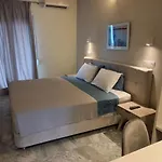 Kavourakia Lägenhetshotell 4*