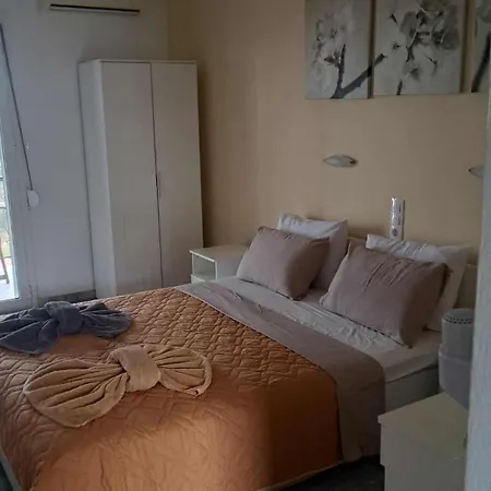 卡沃拉基别墅酒店 4*