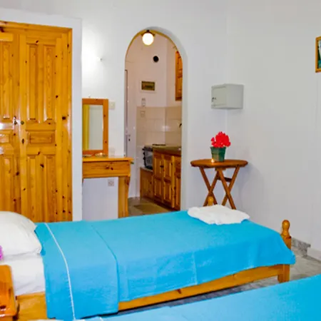Aparthotel Kavourakia 2*