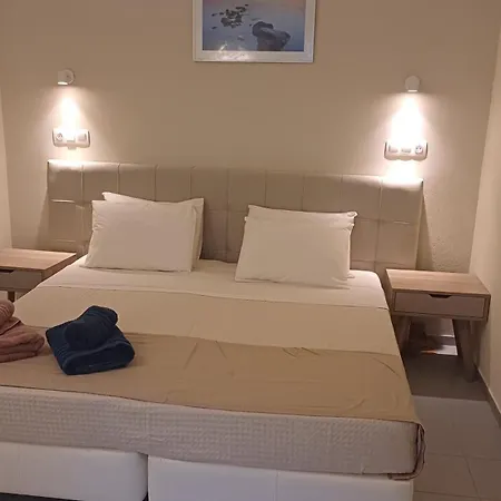 Kavourakia Aparthotel 2*