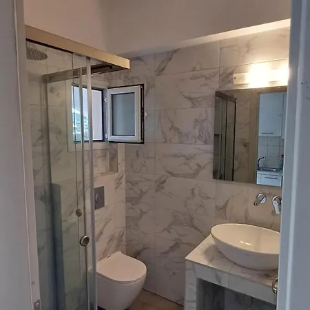 Kavourakia Aparthotel