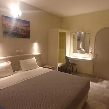 Kavourakia Aparthotel 2*