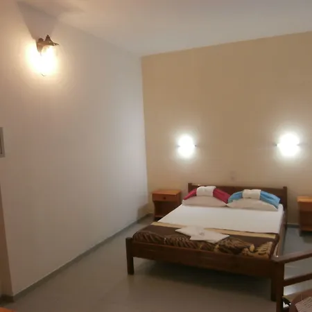 Kavourakia Колиос