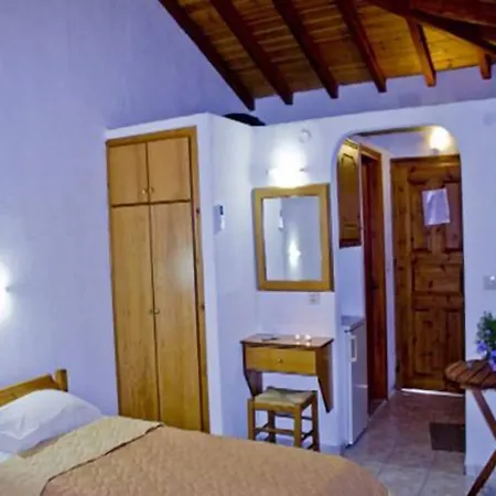 Aparthotel Kavourakia