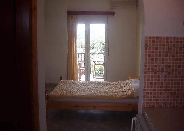 Kavourakia 4* Kolios