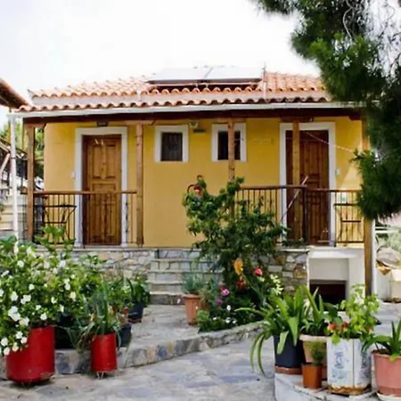 Kavourakia Apartmanhotel 4*