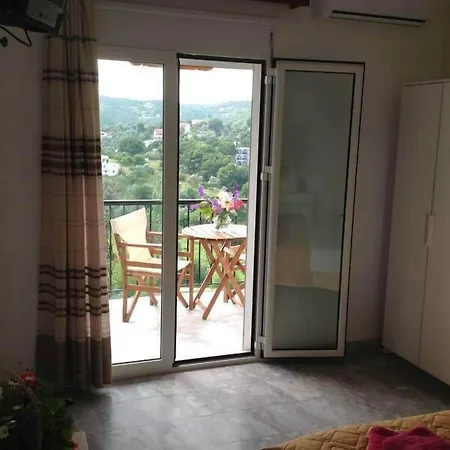 Aparthotel Kavourakia